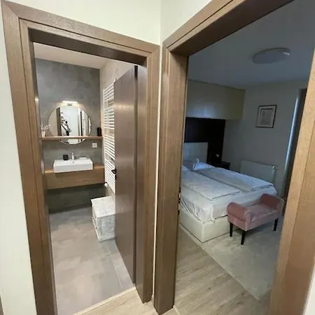 Apartmán Urban 2 Bedroom *